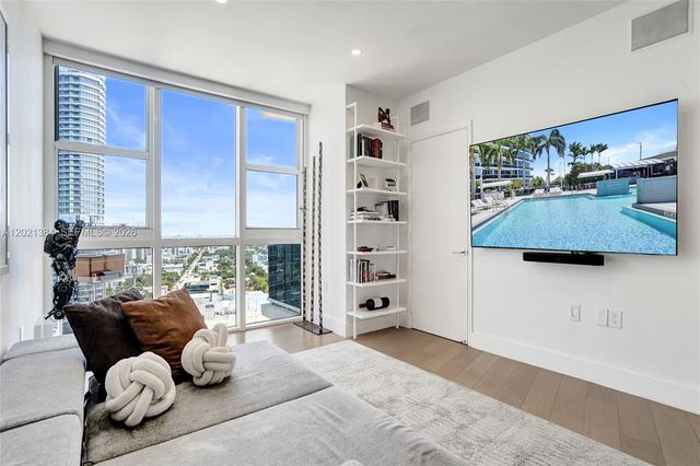 400 Alton Rd PH11, Miami Beach, FL 33139