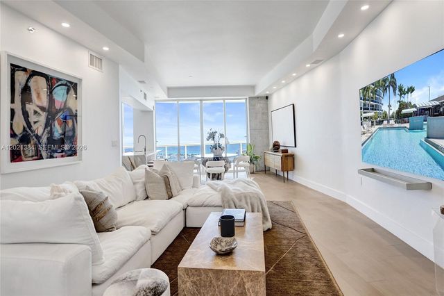 400 Alton Rd PH11, Miami Beach, FL 33139