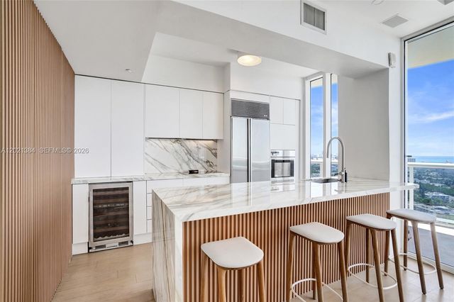 400 Alton Rd PH11, Miami Beach, FL 33139