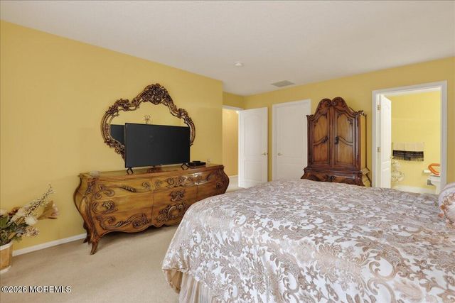 28 Golden Willows Avenue 1000, Lakewood, NJ 08701