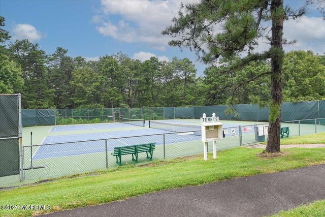 28 Golden Willows Avenue 1000, Lakewood, NJ 08701