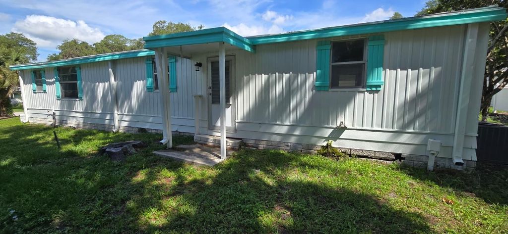 5609 HANCOCK DRIVE, Wildwood, FL 34785