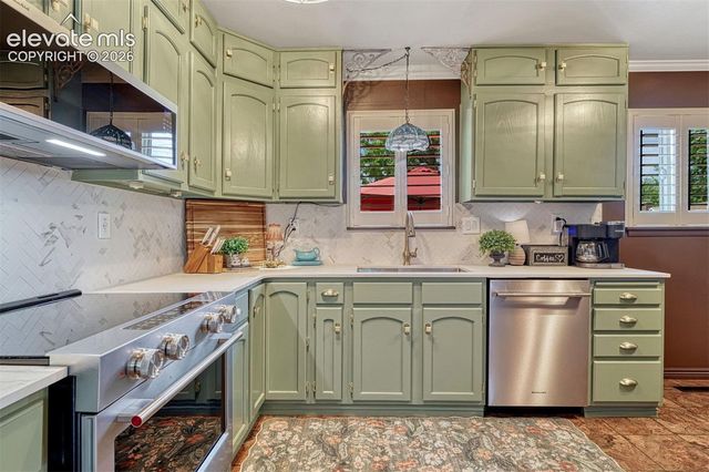 2830 N Institute Street, Colorado Springs, CO 80907