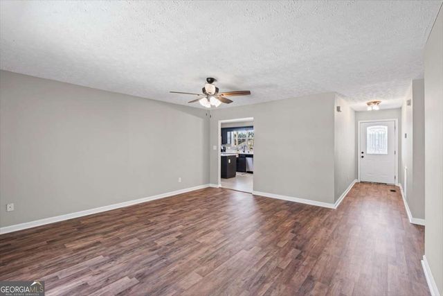 101 Doe Lane SE, Calhoun, GA 30701