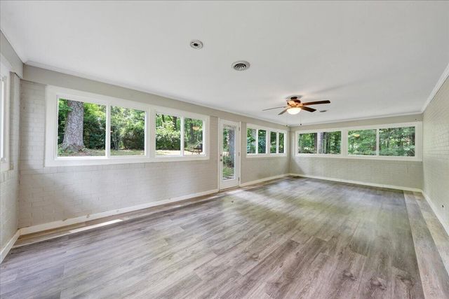 6932 Mary B PL, Roanoke, VA 24018