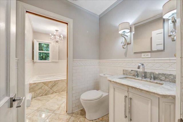 6932 Mary B PL, Roanoke, VA 24018