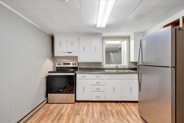6932 Mary B PL, Roanoke, VA 24018