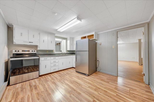 6932 Mary B PL, Roanoke, VA 24018