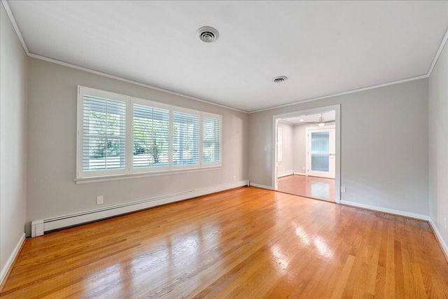 6932 Mary B PL, Roanoke, VA 24018