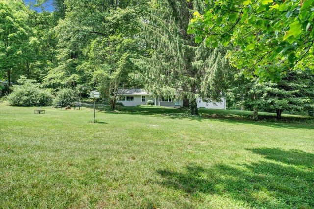 6932 Mary B PL, Roanoke, VA 24018