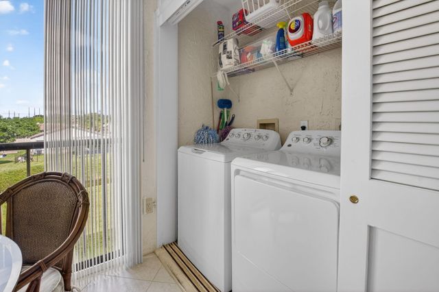 5195 Europa Drive L, Boynton Beach, FL 33437