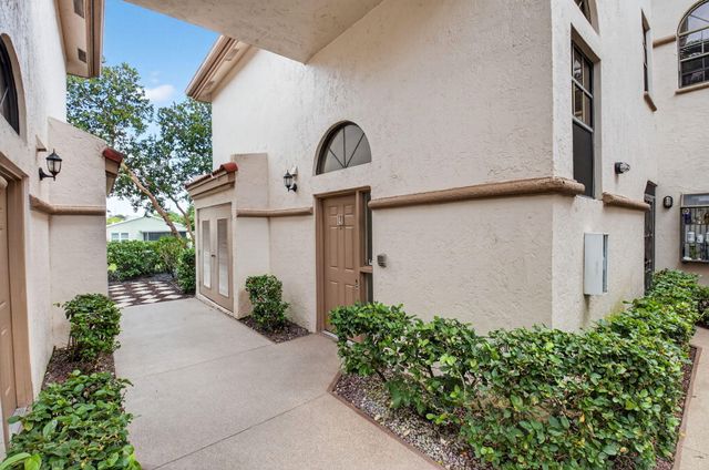 5195 Europa Drive L, Boynton Beach, FL 33437