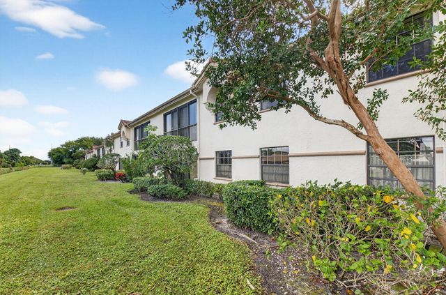 5195 Europa Drive L, Boynton Beach, FL 33437