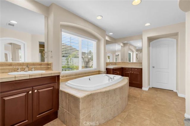 36689 Clove Currant Lane, Murrieta, CA 92562