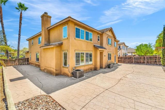 36689 Clove Currant Lane, Murrieta, CA 92562
