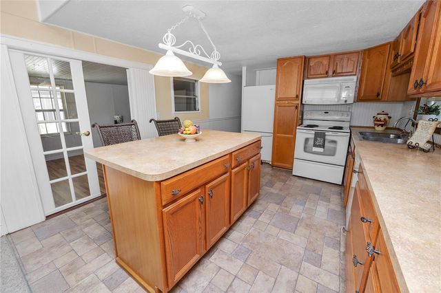 6356 BEECHWOOD AVENUE, Lake Wales, FL 33898