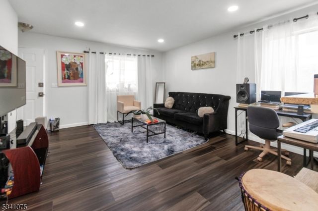 301 Arsdale Ter, Union Twp., NJ 07083