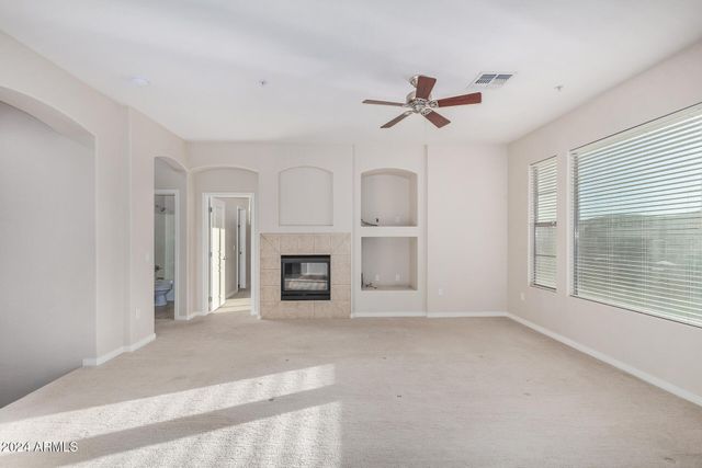 19475 N GRAYHAWK Drive 2077, Scottsdale, AZ 85255