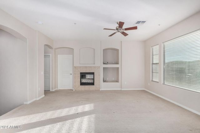 19475 N GRAYHAWK Drive 2077, Scottsdale, AZ 85255