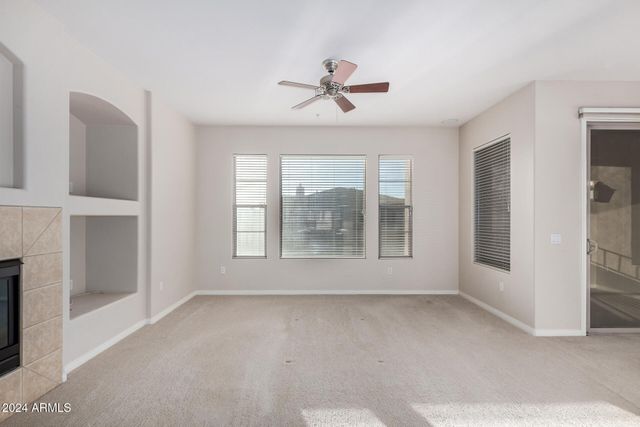 19475 N GRAYHAWK Drive 2077, Scottsdale, AZ 85255