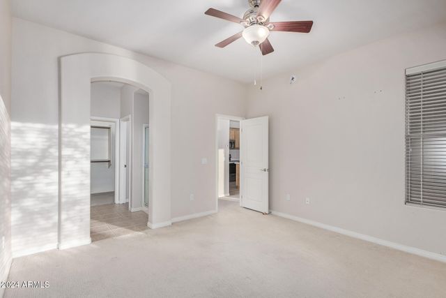 19475 N GRAYHAWK Drive 2077, Scottsdale, AZ 85255