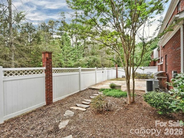 10412 Berkeley Woods Lane, Charlotte, NC 28277