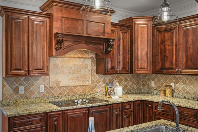 978 Brooke Stone Drive, Soddy Daisy, TN 37379
