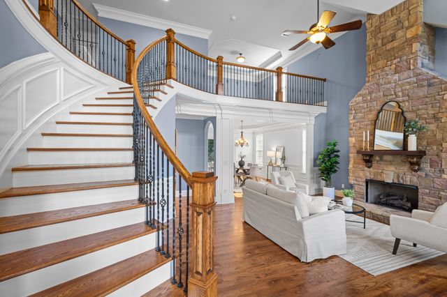 978 Brooke Stone Drive, Soddy Daisy, TN 37379