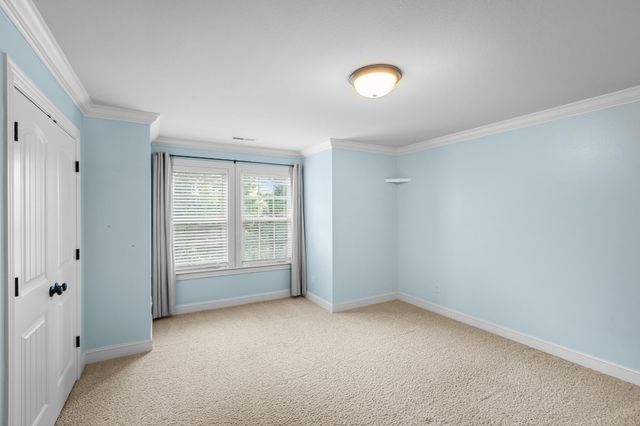 978 Brooke Stone Drive, Soddy Daisy, TN 37379