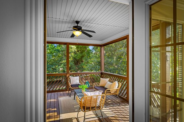 978 Brooke Stone Drive, Soddy Daisy, TN 37379