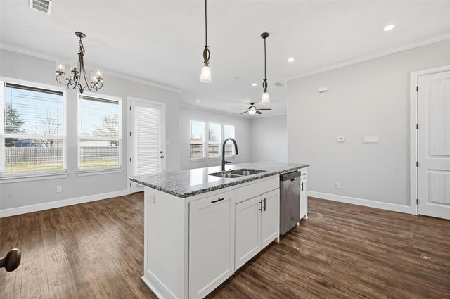 315 Ashwood Street, Azle, TX 76020