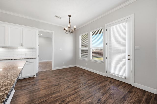 315 Ashwood Street, Azle, TX 76020