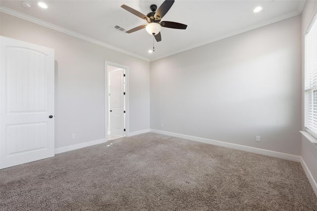 315 Ashwood Street, Azle, TX 76020