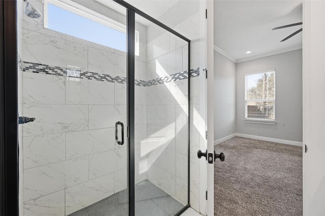 315 Ashwood Street, Azle, TX 76020