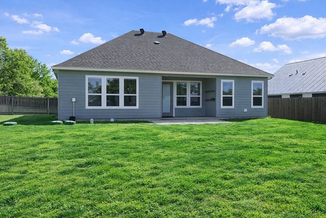 315 Ashwood Street, Azle, TX 76020