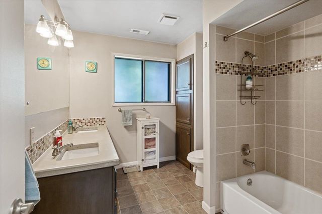 3420 S Tekoa St, Spokane, WA 99203