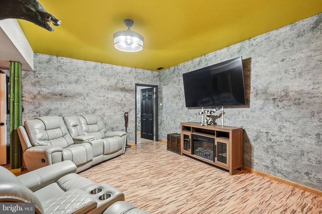 705 GARDEN RD, Pittsgrove, NJ 08318
