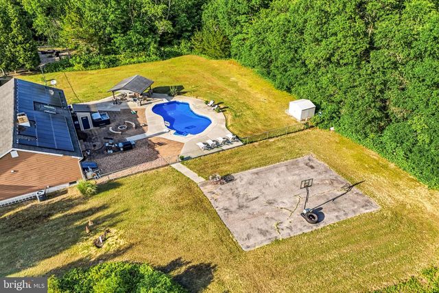 705 GARDEN RD, Pittsgrove, NJ 08318