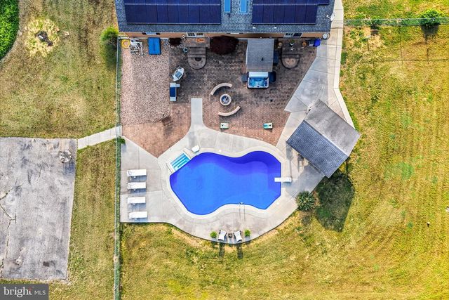 705 GARDEN RD, Pittsgrove, NJ 08318