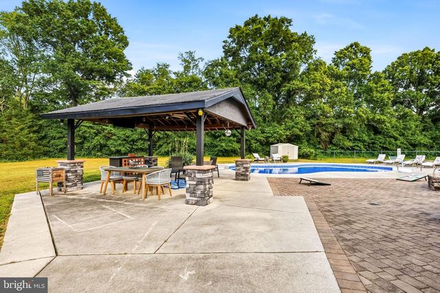 705 GARDEN RD, Pittsgrove, NJ 08318