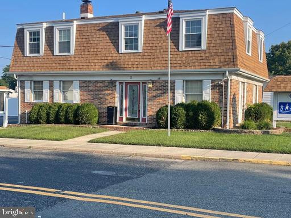 2 CHESTNUT STREET #SUITE B, PENNSVILLE, NJ 08070 — exterior