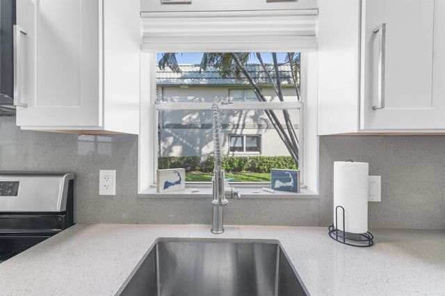 244 Monaco F, Delray Beach, FL 33446