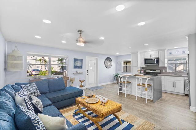 244 Monaco F, Delray Beach, FL 33446