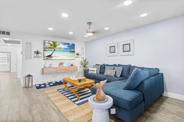 244 Monaco F, Delray Beach, FL 33446