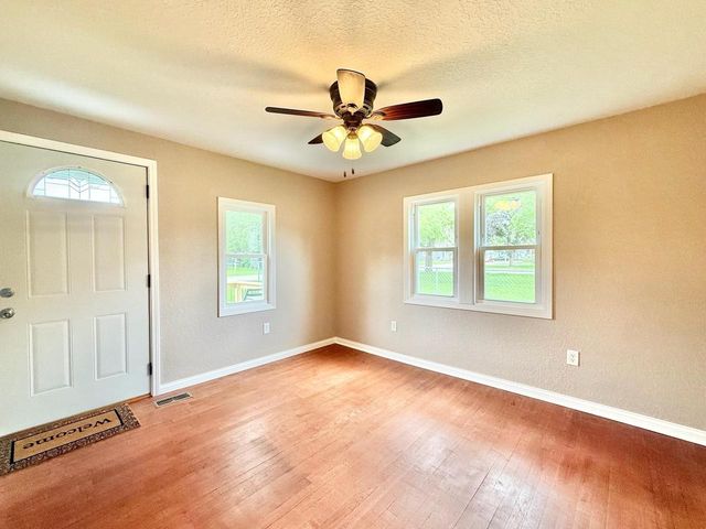 2002 S Harrison Avenue, Beloit, WI 53511