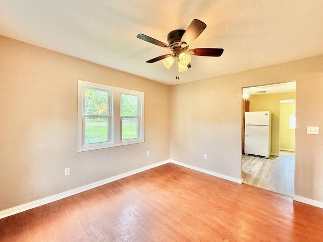 2002 S Harrison Avenue, Beloit, WI 53511