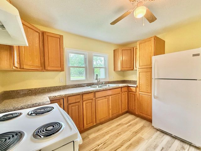 2002 S Harrison Avenue, Beloit, WI 53511