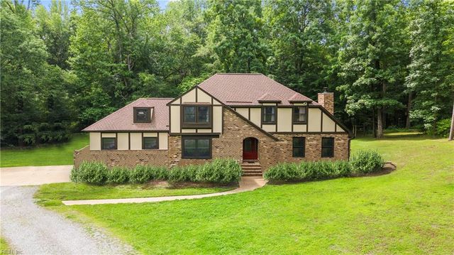 23 Somerset CT, Williamsburg, VA 23188