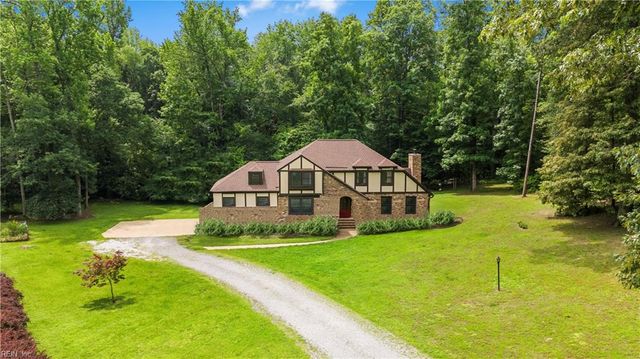 23 Somerset CT, Williamsburg, VA 23188