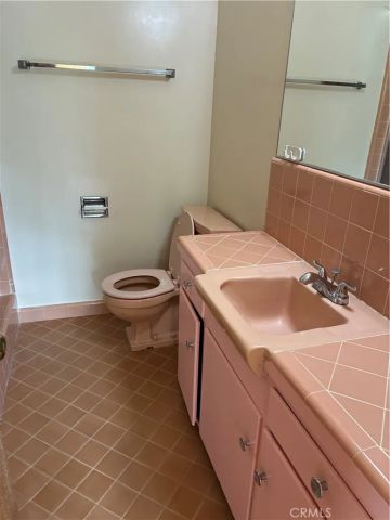 101 N Grand 2, Pasadena, CA 91103